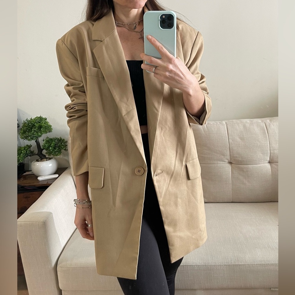 NWT Lioness Welcome to the Jungle Oversized Blazer Jacket Beige Tan L